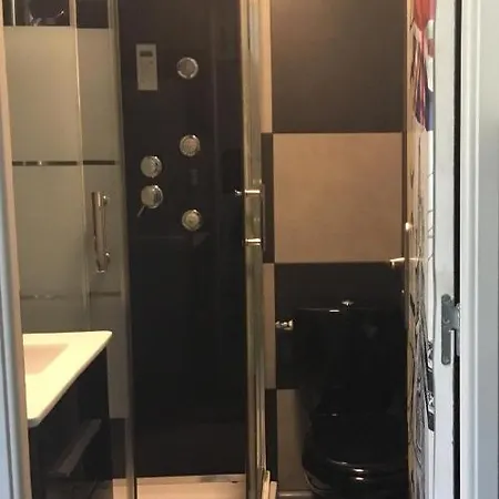 Apartment De La